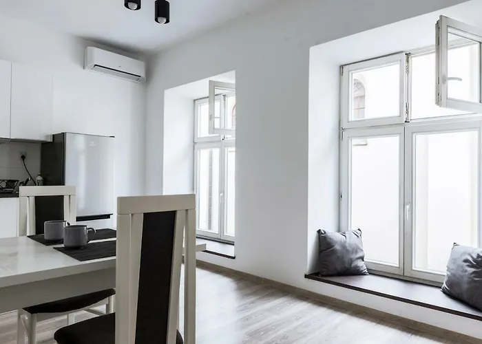 Διαμέρισμα Tomasza 20 140m2 *