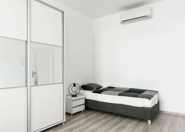 Tomasza 20 140m2 Διαμέρισμα Krasków